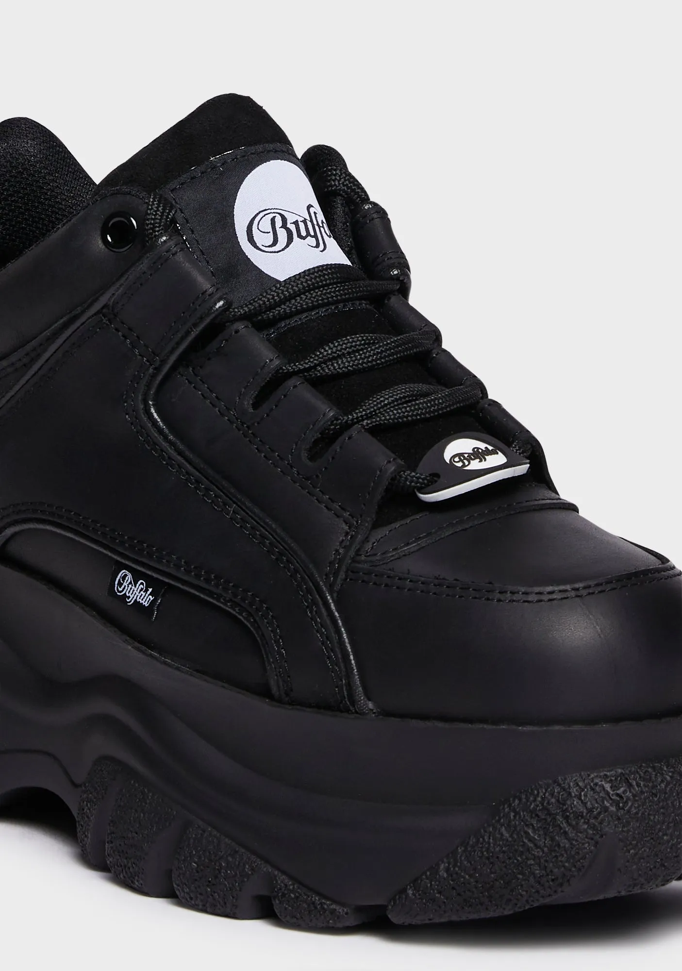 Classic Low Leather Sneakers